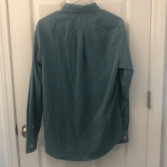NWT Vineyard Vines Tucker Button-Down Whale Shirt - Picture 5 of 8
